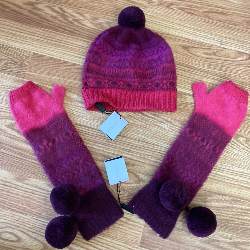 Burberry Hat and Glove Set